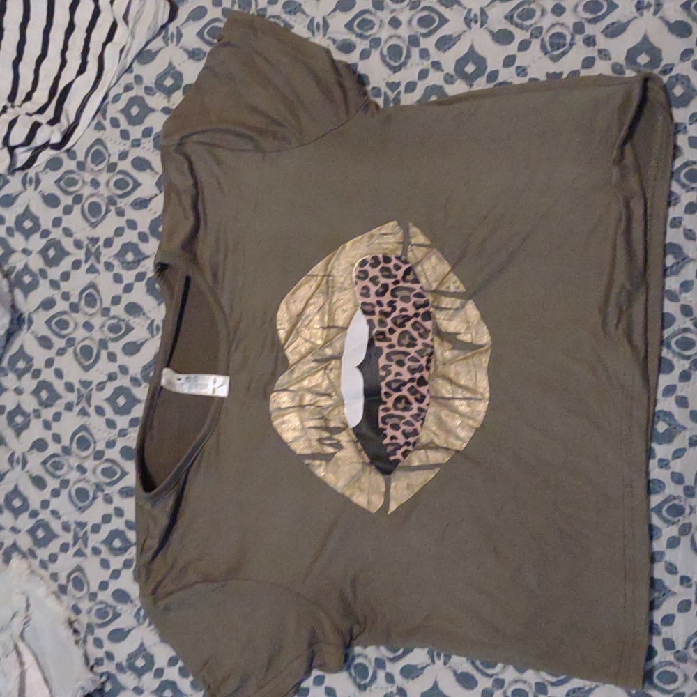 Crop top shirt